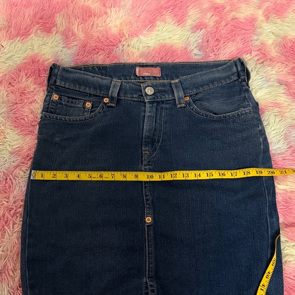 Levi's Type 1 Dura skirt in blue denim - Picture 13 of 13